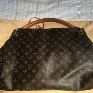 Louis Vuitton Artsy